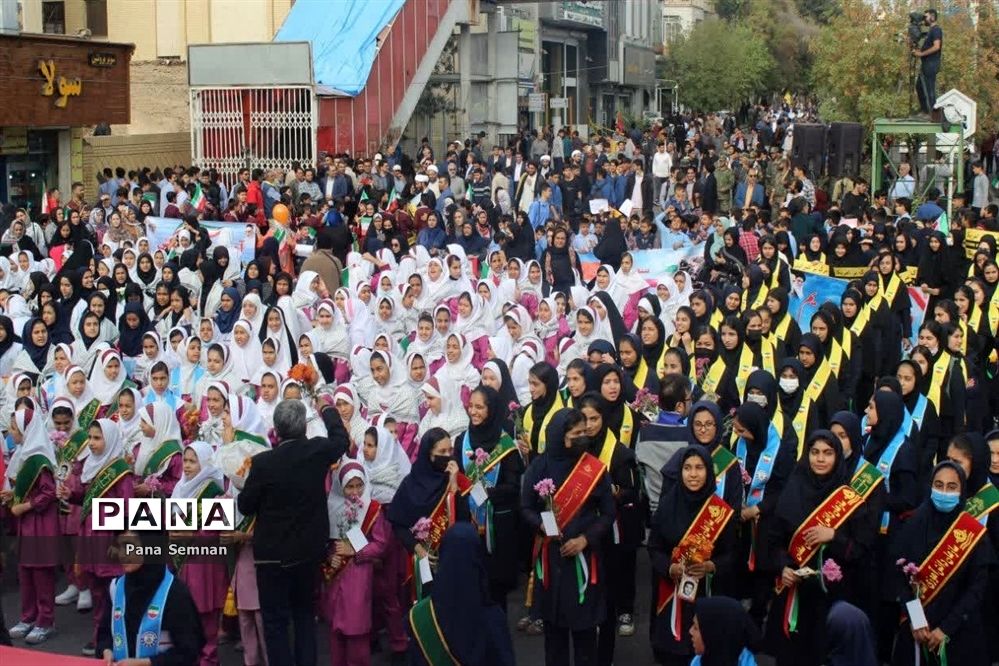 کودکان و نوجوانان انقلابی روحیه دشمن‌ستیزی و مبارزه‌گری با ظالمان دارند