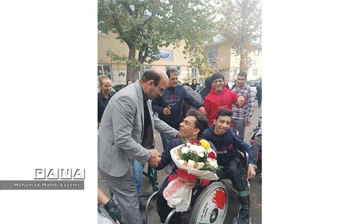 ما باید استعدادهای درخشان دانش‌آموزان با نیازهای ویژه را قدر بدانیم