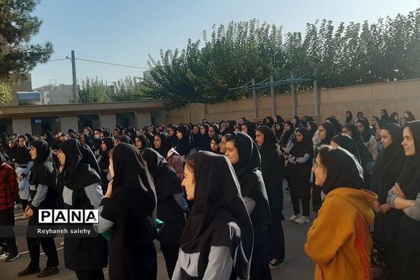 پویش‌نوجهان با شعار رویداد نوجهان تلنگری برای دانش‌آموزان، در دبیرستان ولایت بهارستان 2