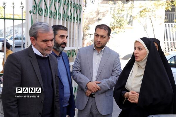بازدید مدیرکل آموزش و پرورش آذربایجان شرقی از فعالیت‌های سازمان دانش‌آموزی
