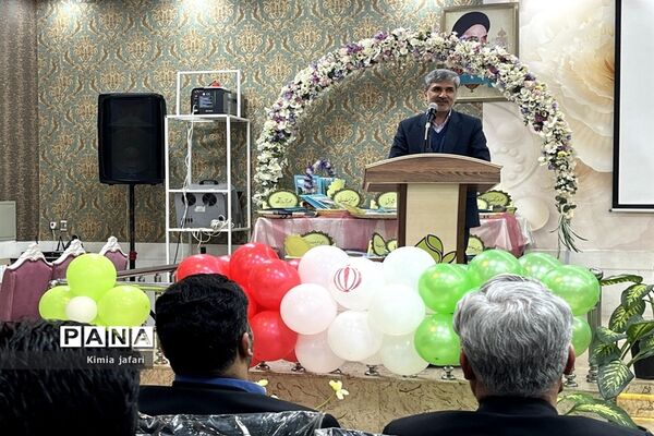 آیین تجلیل از برترین‌های جشنواره خوارزمی در شهرستان کاشمر