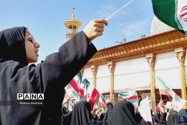 تجمع دانش‌آموز خبرنگاران پانا به‌مناسبت دهه گرامیداشت شهدای دانش‌آموز