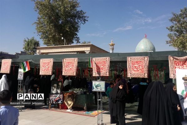 دانش‌آموزان با شهدای دانش‌آموز یک دل شدند