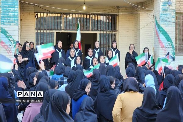 آیین گرامیداشت هفته دانش‌آموز در آموزشگاه متانت