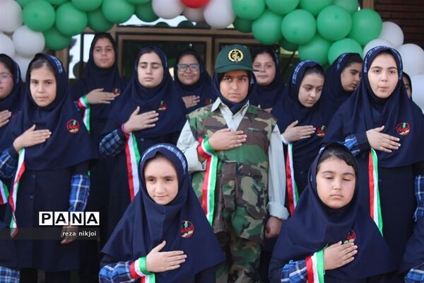 زنگ استکبار ستیزی در آموزشگاه فرزانگان ناحیه یک بهارستان