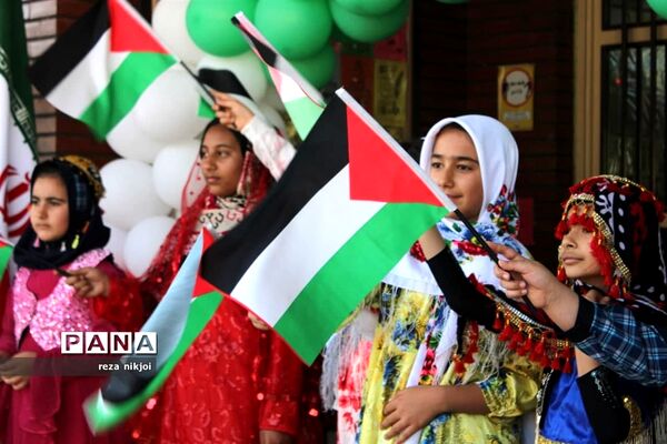 زنگ استکبار ستیزی در آموزشگاه فرزانگان ناحیه یک بهارستان
