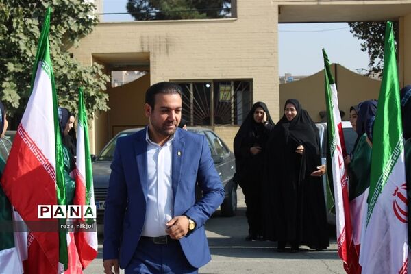 زنگ استکبار ستیزی در آموزشگاه فرزانگان ناحیه یک بهارستان