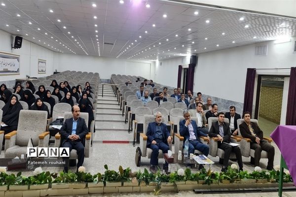 نشست مدیران مدارس خلیل‌آباد جهت تشریح برنامه‌های پرورشی