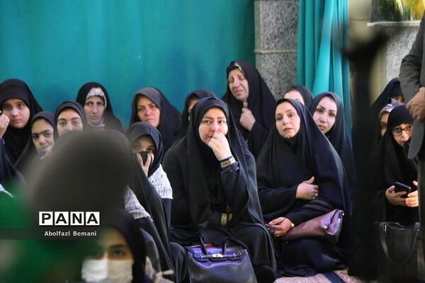 اعزام نخستین کاروان راهیان نور دانش‌آموزی قم به مناطق عملیاتی جنوب
