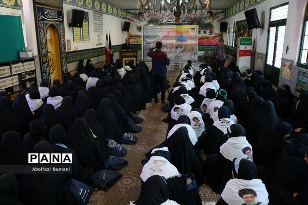 اعزام نخستین کاروان راهیان نور دانش‌آموزی قم به مناطق عملیاتی جنوب