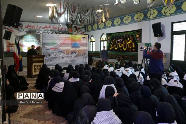 اعزام نخستین کاروان راهیان نور دانش‌آموزی قم به مناطق عملیاتی جنوب