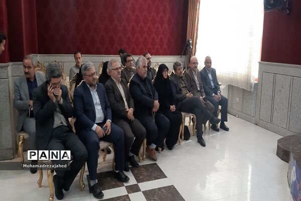 کسب ۴ رتبه کشوری رهاورد دانش‌آموزان خوزستانی در ششمین کارسوق ملی ژنتیک