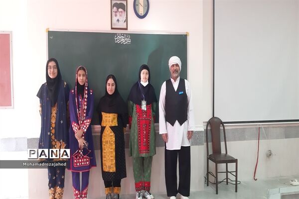 کسب ۴ رتبه کشوری رهاورد دانش‌آموزان خوزستانی در ششمین کارسوق ملی ژنتیک