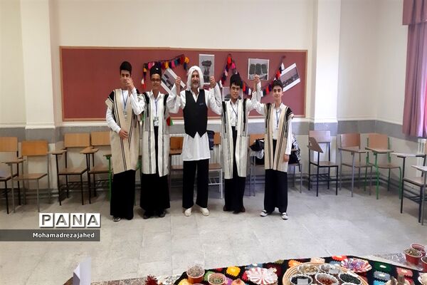 کسب ۴ رتبه کشوری رهاورد دانش‌آموزان خوزستانی در ششمین کارسوق ملی ژنتیک