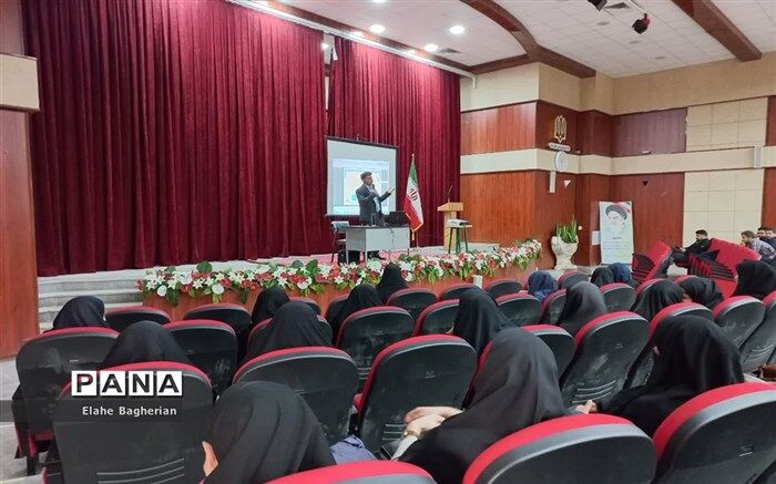 برگزاری کارگاه آموزشی مدیریت کلاس به منظور آشنایی معلمان با شیوه‌های نوین تدریس/فیلم