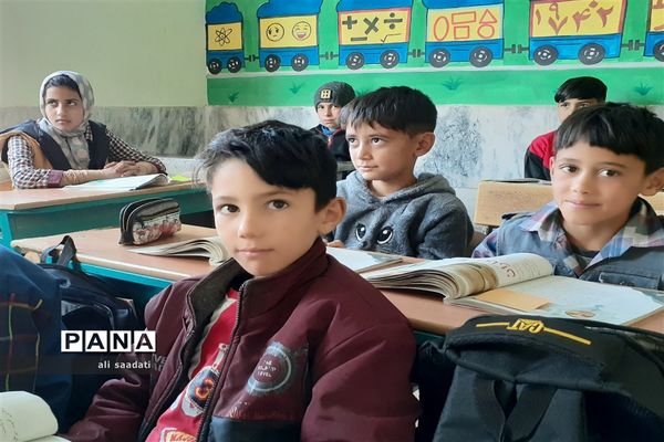 بازدید مدیر آموزش و پرورش کلات از مدارس محور زیبای ژرف