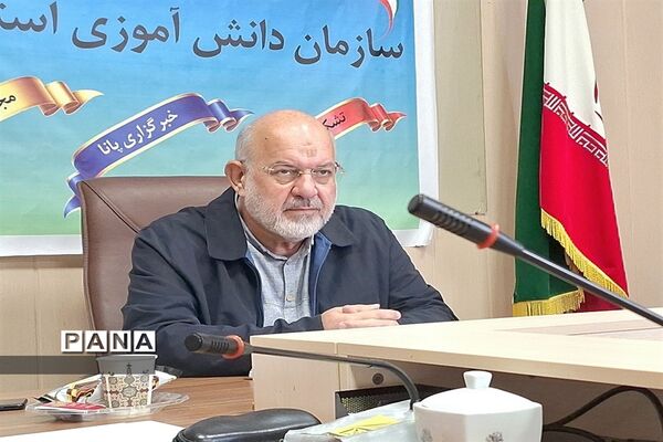 نشست منتخبین سازمان دانش‌آموزی  البرز با مشاور استاندار