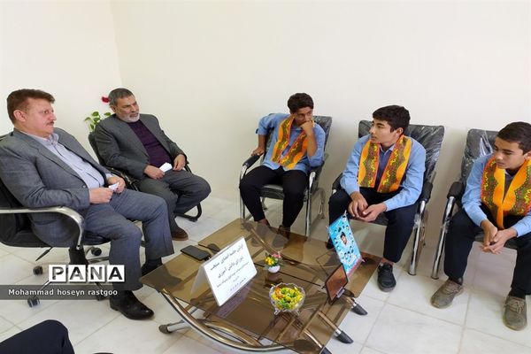 اولین جلسه شورای دانش‌آموزی در دبیرستان سما