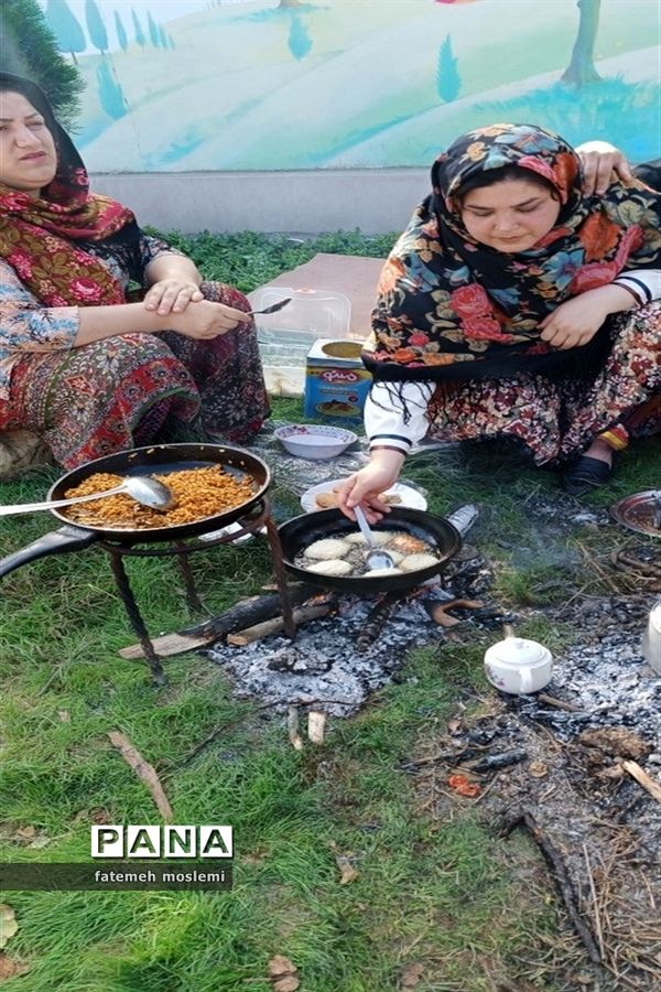 مراسم نمادین هفته ملی مازندران در دبستان سعادت گلوگاه