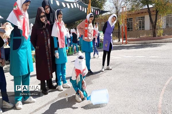 هفته پژوهشی در مدارس شهرستان آباده