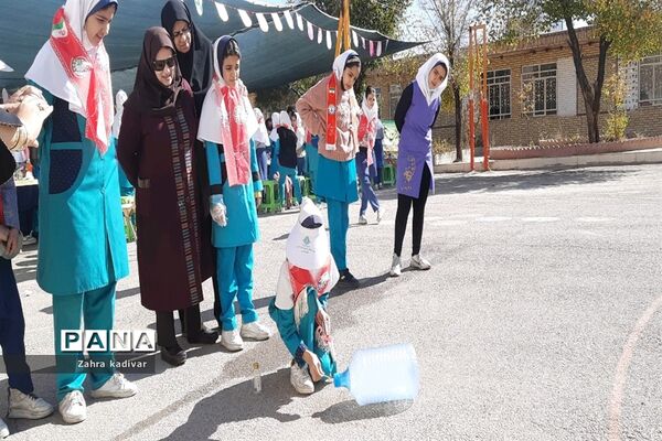 هفته پژوهشی در مدارس شهرستان آباده