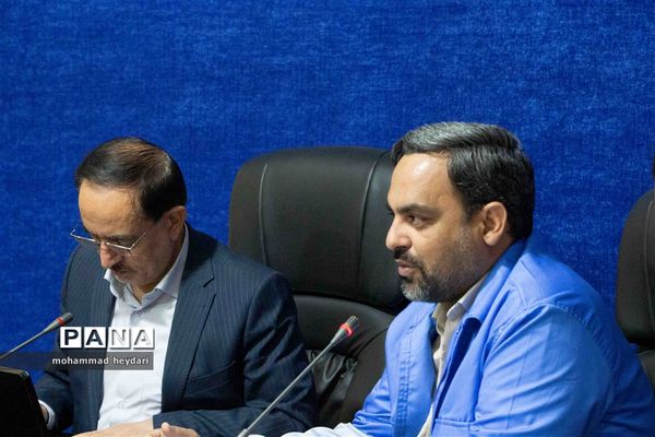 جلسه هماهنگی مانور سراسری زلزه و ایمنی مدارس یزد