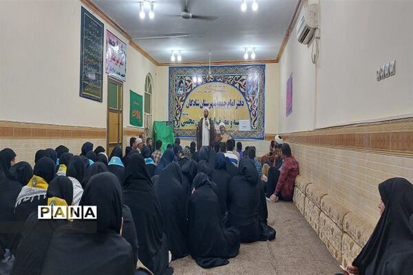 دیدارنخبگان تشکل‌های دانش‌آموزی با امام جمعه شادگان