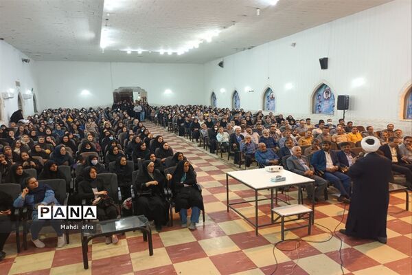 برگزاری دوره ارتباط موثر با نوجوانان ویژه والدین دانش‌آموزان بهبهان