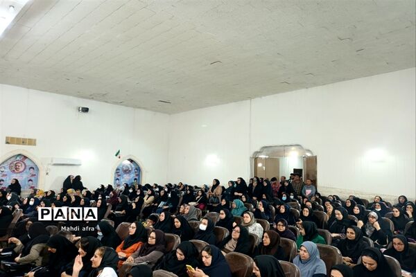 برگزاری دوره ارتباط موثر با نوجوانان ویژه والدین دانش‌آموزان بهبهان