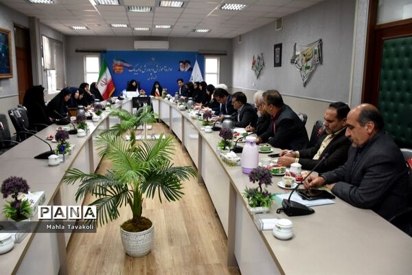 جلسه دبیرخانه کشوری مدیران متوسطه اول آموزش و پرورش ناحیه یک