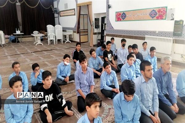 برگزاری طرح صد ثانیه در دبیرستان شهید بهشتی دوره اول