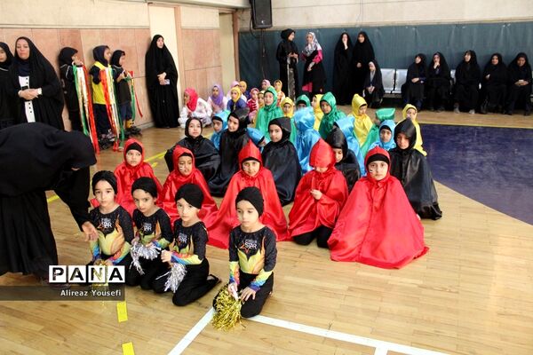 آیین افتتاحیه مسابقات ورزشی مدارس ناحیه یک قم