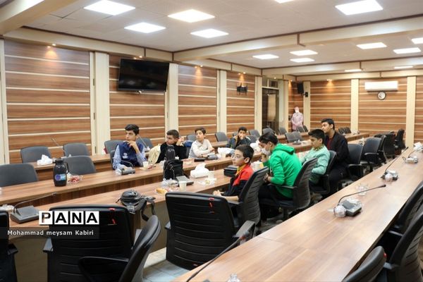 مراسم تقدیر از خبرنگاران فعال در راهپیمایی ۱۳ آبان