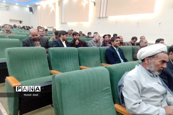 برگزار جلسه ی جهاد‌تبیین در کانون فرهنگی تربیتی لقمان کاشمر