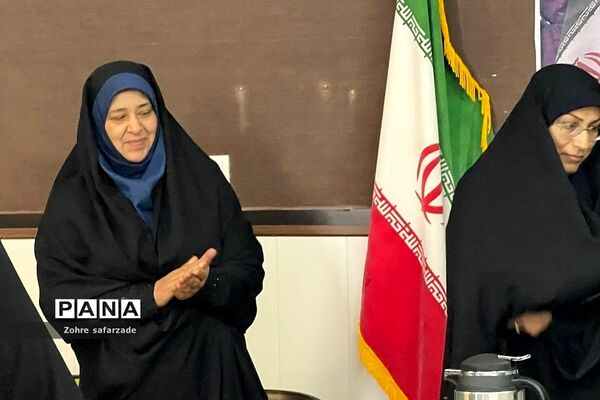 جلسه مدیران مدارس سمپاد شهرستان‌های استان تهران در رودهن