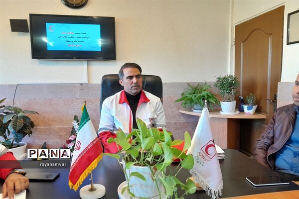 تجلیل ازداوطلبان جمعیت هلال‌احمر شهرستان شهرستان مانه و سملقان