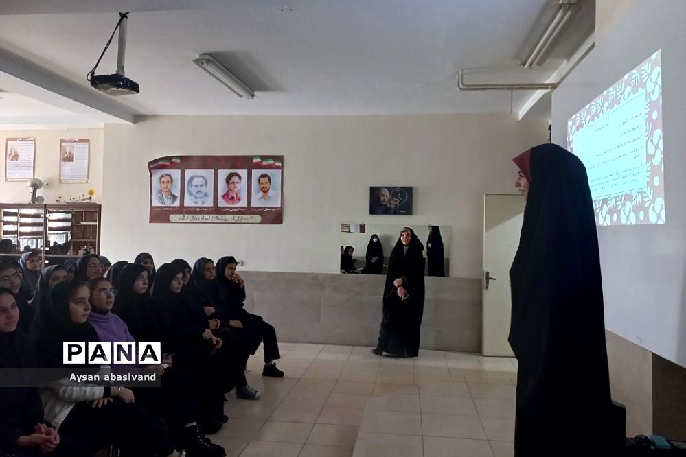 همایش تکنیکچه‌های کنکور در دبیرستان نمونه دولتی ارشاد