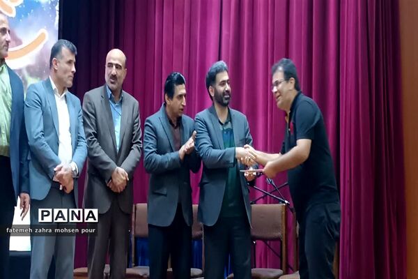همایش استانی شعر بومی شورم به مناسبت گرامیداشت هفته مازندران در محمودآباد