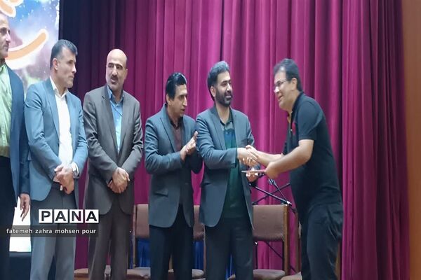 همایش استانی شعر بومی شورم به مناسبت گرامیداشت هفته مازندران در محمودآباد