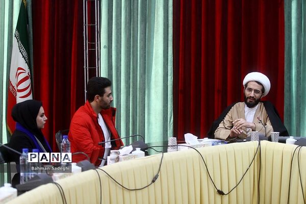 دیدار رئیس سازمان پژوهش و برنامه‌ریزی با زوج نوآور