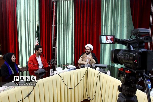 دیدار رئیس سازمان پژوهش و برنامه‌ریزی با زوج نوآور