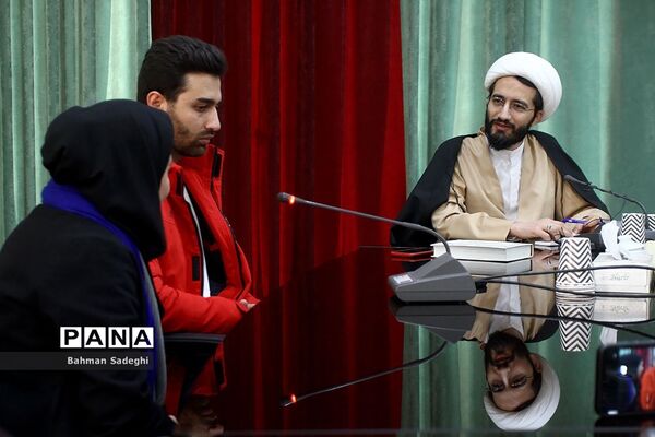 دیدار رئیس سازمان پژوهش و برنامه‌ریزی با زوج نوآور