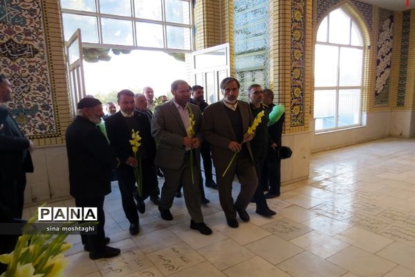 گلباران مزار شهدا با حضور وزیر آموزش و پرورش در معصوم زاده شهرستان بجنورد