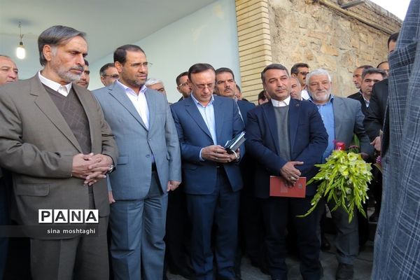 گلباران مزار شهدا با حضور وزیر آموزش و پرورش در معصوم زاده شهرستان بجنورد