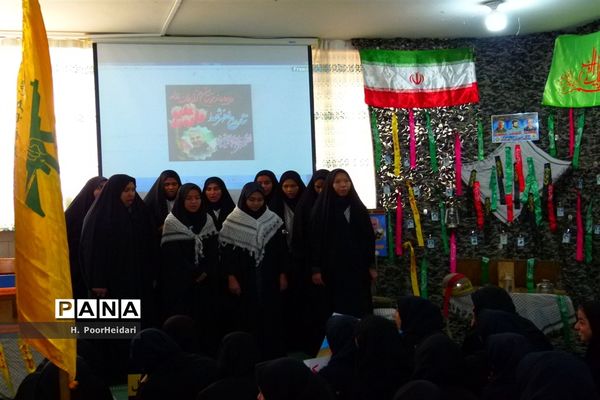 یادواره شهدا در دبیرستان امامت قم