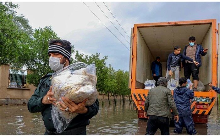 خدمت‌رسانی گروه‌های امدادی ستاد اجرایی فرمان امام در مناطق سیل‌زده گلستان