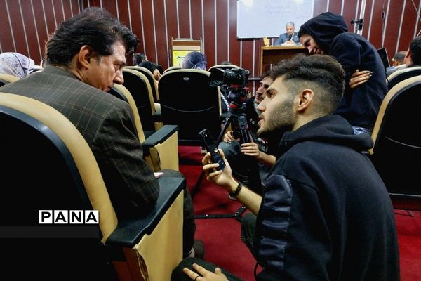 محفل شعرخوانی و مشاعره، حافظان ادب پارسی در منطقه ۱۷ تهران