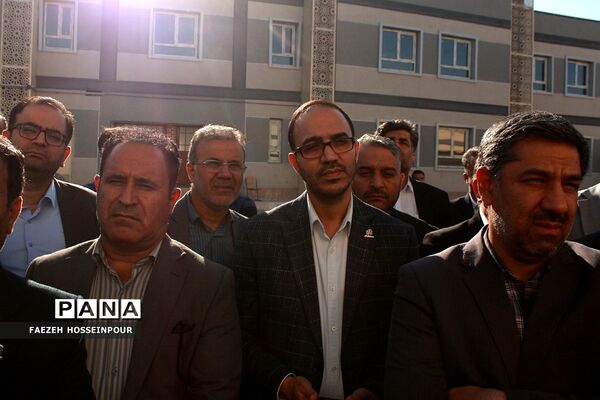 آیین افتتاح هنرستان خیری دکتر سعادت بهارستان‌دو