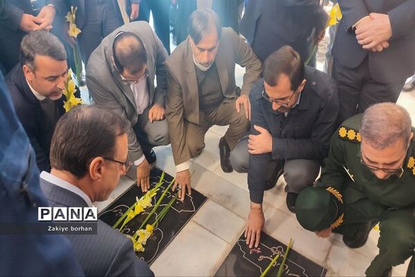 گلباران  مزار شهدای شهرستان بجنورد با حضور وزیر آموزش و پرورش