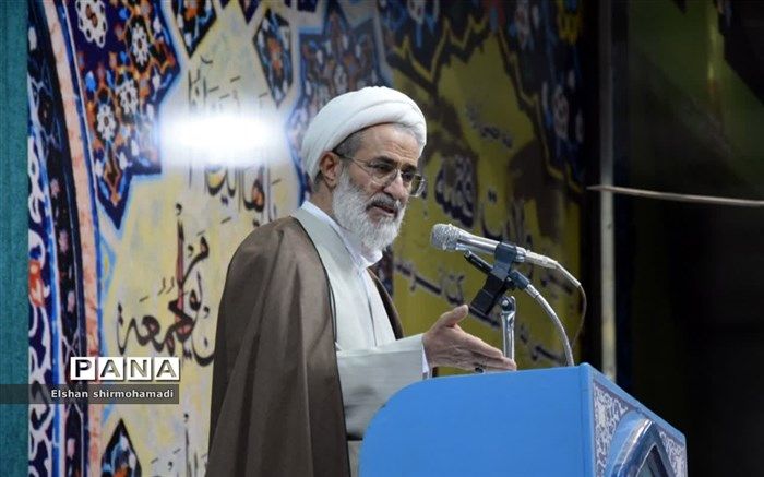 خواندن کتاب اندیشه انسان را بزرگ می کند